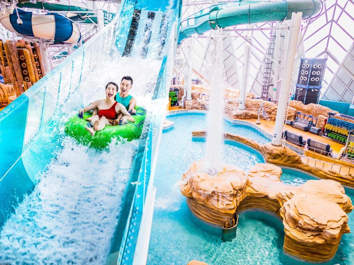 Studio City Hotel Макао Екстер'єр фото The water park