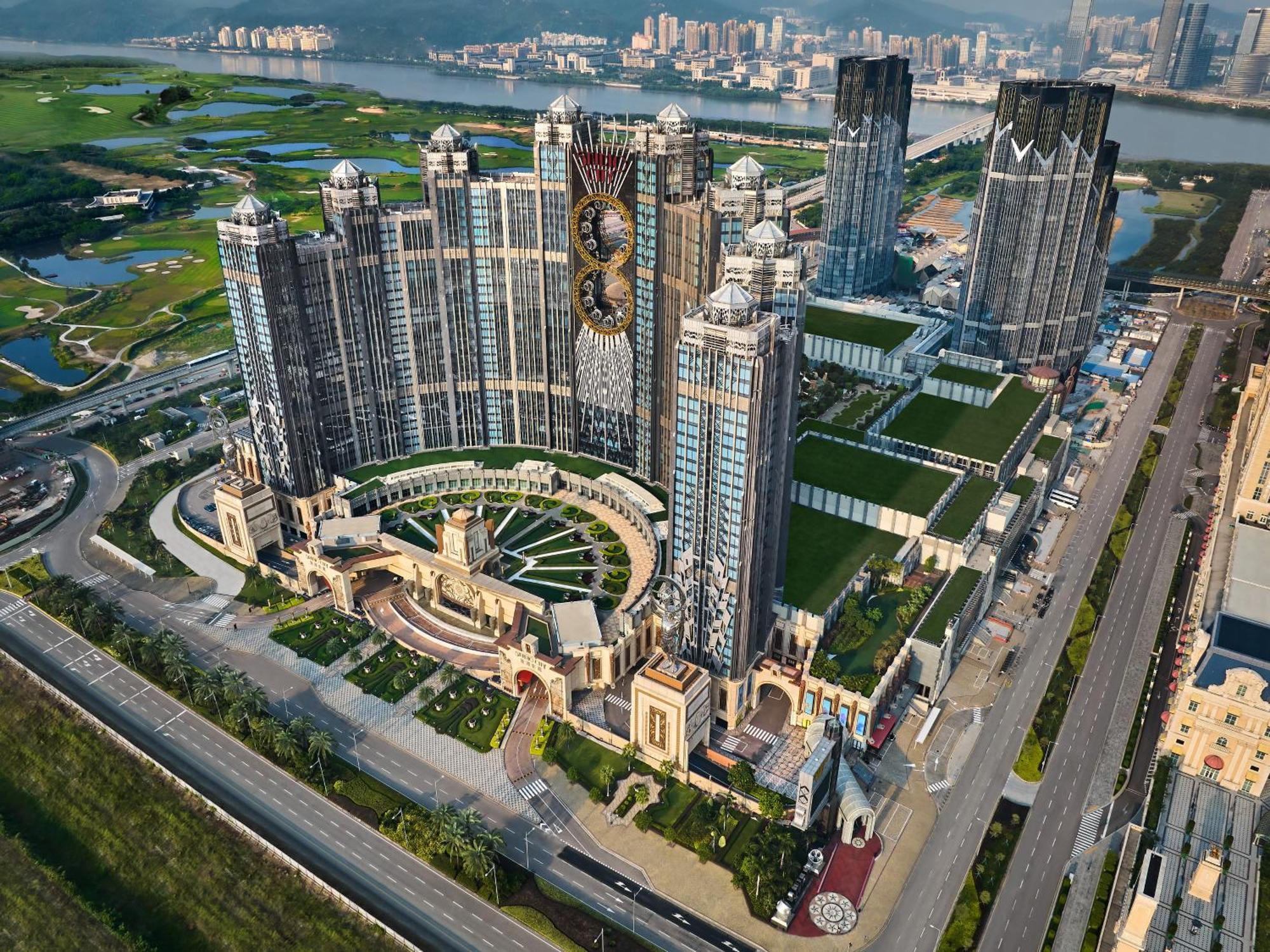 Studio City Hotel Макао Екстер'єр фото The complex in 2016